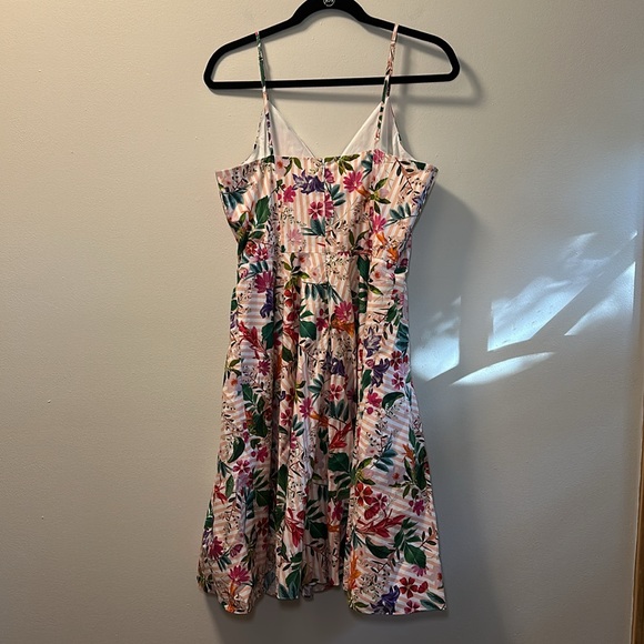 Gianni Bini Women’s Sleeveless VNeck Floral/Pink Strip Dress Size 12 - Picture 5 of 7